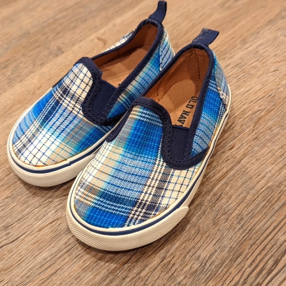 NWOT Old Navy Toddler Slip on Shoes